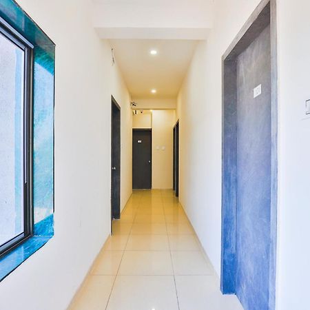 Nova Hotel New Crossroad ราชโกฎิ ภายนอก รูปภาพ