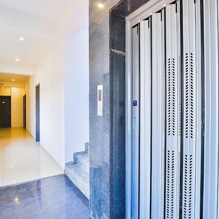 Nova Hotel New Crossroad ราชโกฎิ ภายนอก รูปภาพ