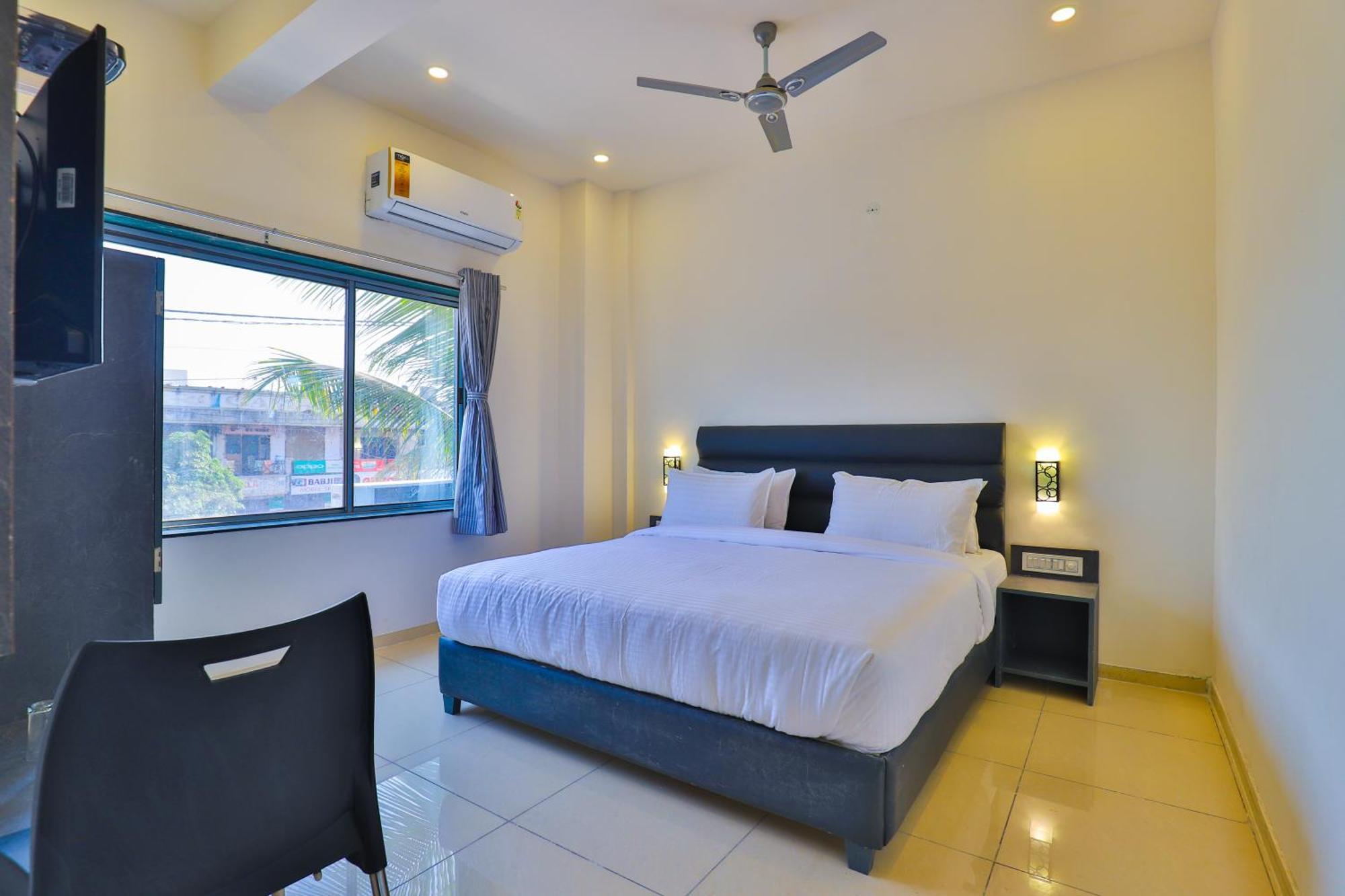 Nova Hotel New Crossroad ราชโกฎิ ภายนอก รูปภาพ