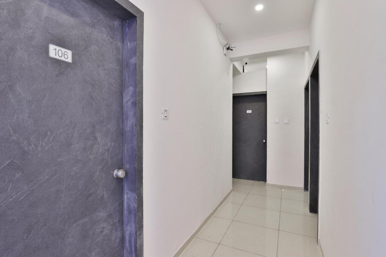 Nova Hotel New Crossroad ราชโกฎิ ภายนอก รูปภาพ